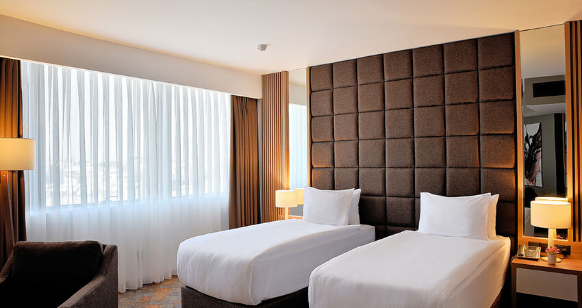 GRAND SAPPHIRE  CITY HOTEL