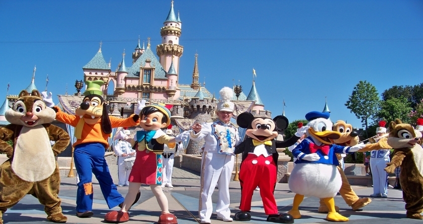 Paris & Disneyland Turu • Pegasus HY ile • 3 Gece 4 Gün (2024-2025)