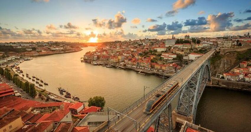 Porto & Lizbon Turu I THY ile I 5 Gece 6 Gün