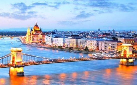 Büyük Orta Avrupa & Almanya Turu I Pegasus HY İle I 7 Gece - 8 Gün I (GRZ-GRZ)