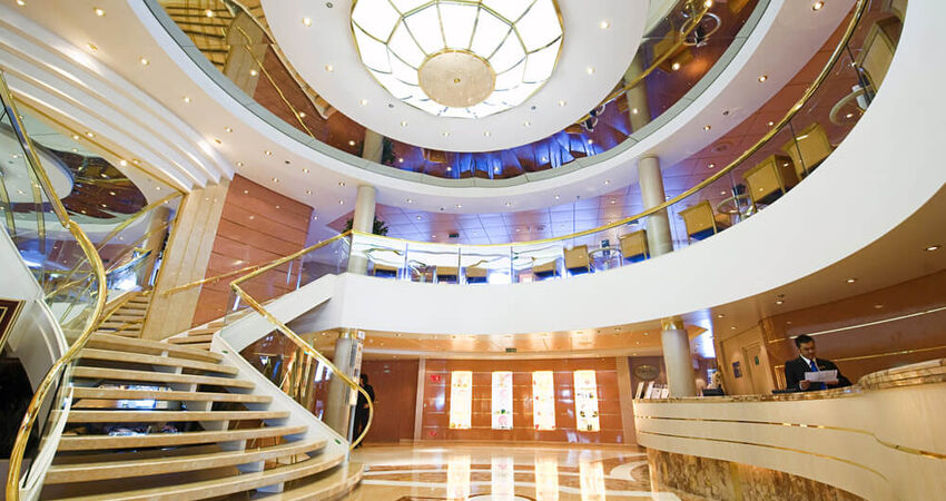 İzmir Hareketli MSC Lirica ile Ege & Adriyatik Turu I 7 Gece 8 Gün