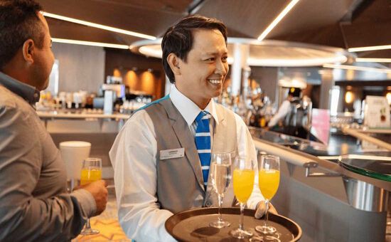 Kuşadası Hareketli | Celestyal Discovery Yunan Adaları & Atina | 3 Gece 4 Gün