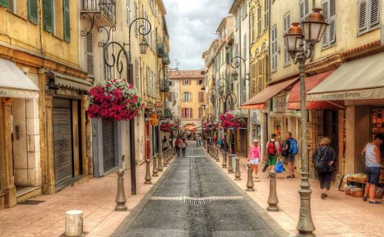 Flex Benelüx & Paris Turu  |   7 Gece - 8 Gün  |   Pegasus ile (CGN-DUS)