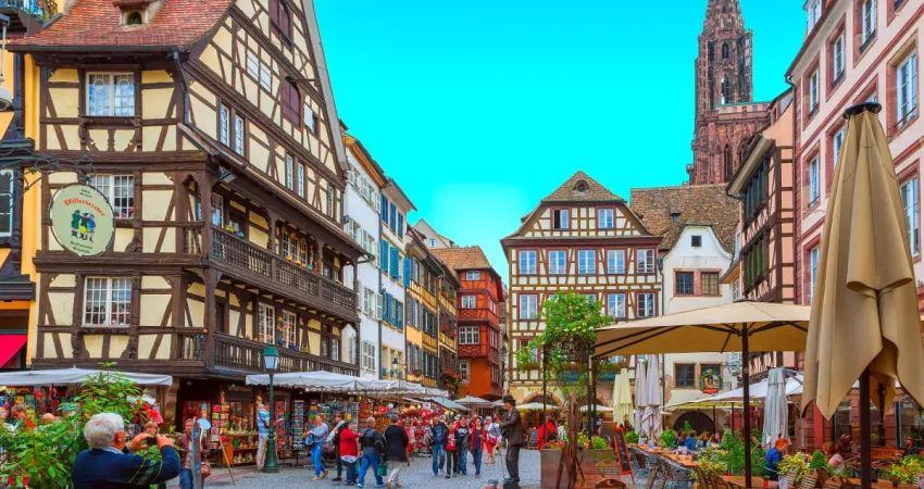 Antalya Çıkışlı  |  Fransa & İsviçre & Almanya Turu  |  3 Gece - 4 Gün  |   SunExpress ile (STR-STR)