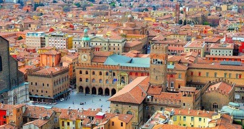 Motto İtalya  |  Pegasus Havayolları ile  |  7 gece |  Bologna gidiş – Bologna Dönüş