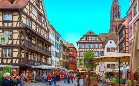 Yaz Dönemi  |  Deluxe Alsace'lı Alpler  Turu  |  Ekstra Turlar Dahil  |  7 Gece 8 Gün  |  PGS HY ile  |  (Str-Bgy)