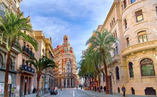Flex Büyük İspanya Turu  |  7 Gece 8 Gün  |  PGS ile  (MAD-BCN)